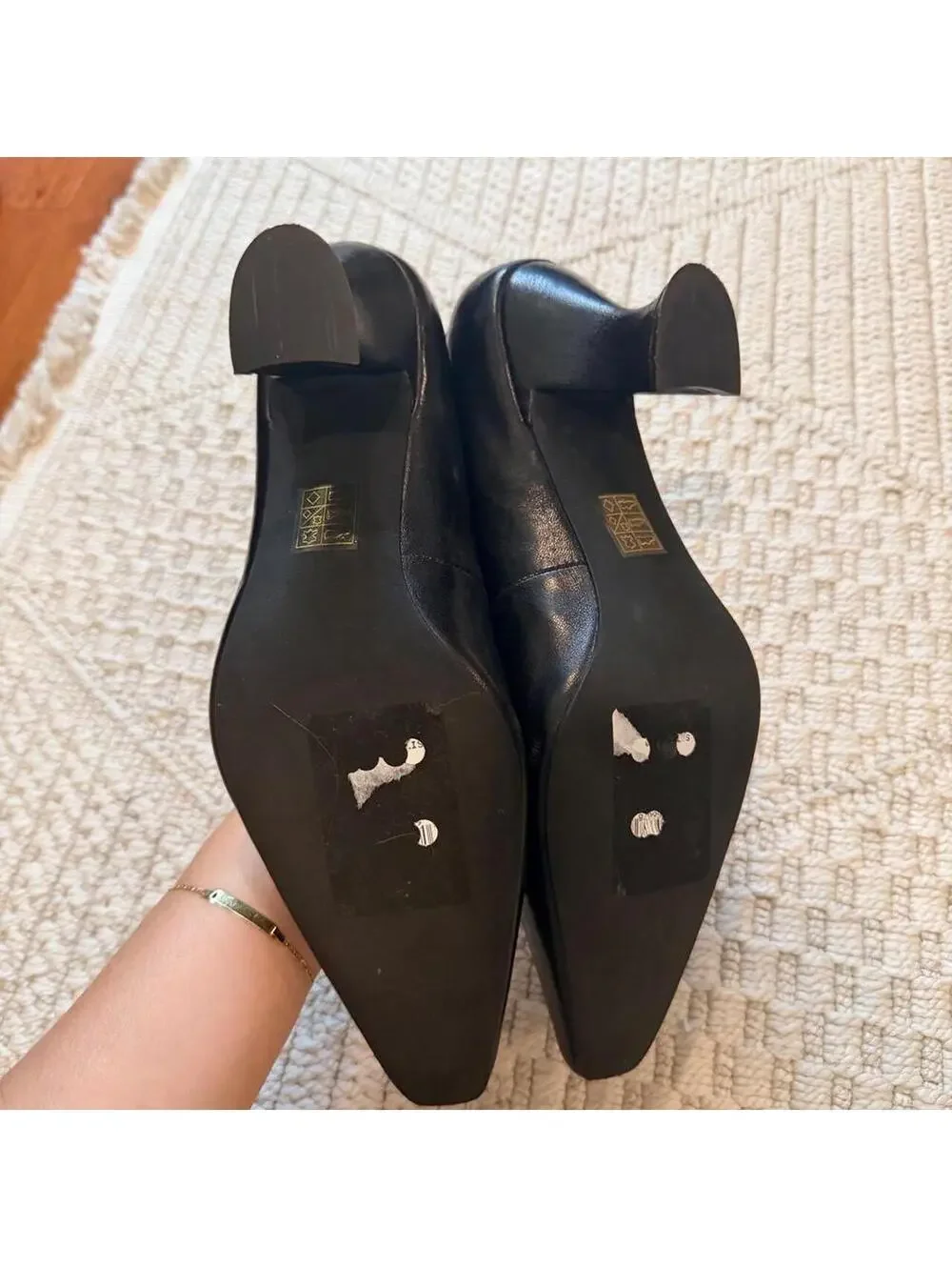 Jeffrey Campbell Hints-3 Pumps in Black